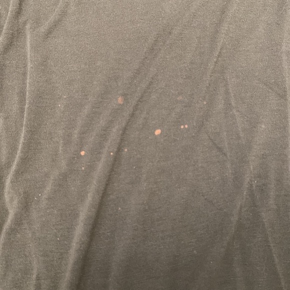 Green v-neck tee with leather sleeves - size M - Picture 3 of 3